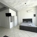 Grey House Διαμέρισμα *